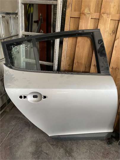 Puerta Trasera Derecha Renault Megane III Berlina 5P (2008->)