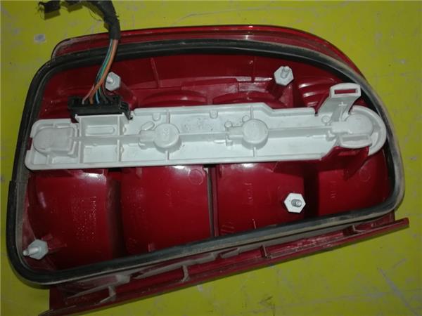 Piloto Trasero Derecho Skoda Fabia (6Y2/6Y3)(01.2000->) foto 3