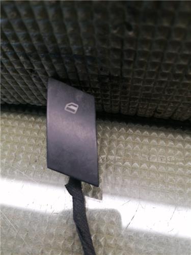 MANDO ELEVALUNAS DELANTERO DERECHO Seat Ibiza (6L1)(04.2002->)