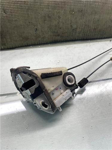 Cerradura Puerta Trasera Izquierda Toyota Prius (ZVW30)(2009->) foto 3