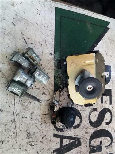 Varios Ford FOCUS BERLINA