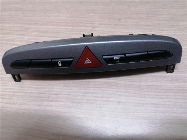 interruptor luces emergencia peugeot 308 2007