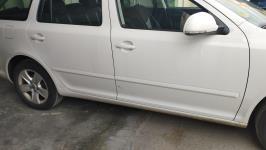 puerta delantera derecha skoda octavia combi