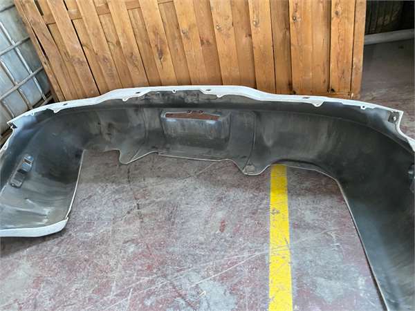 Paragolpes Trasero Pontiac FIREBIRD COUPE foto 2