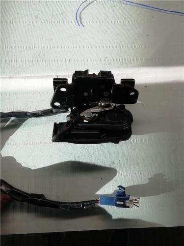 Cerradura Porton Toyota Prius (ZVW30)(2009->) foto 5