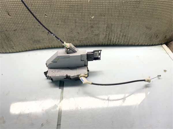 Cerradura Puerta Trasera Derecha Peugeot 3008 (05.2009->)