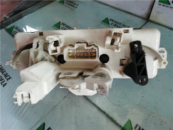 Mandos Calefaccion / Aire Acondicionado Renault Clio III (2005->) foto 3