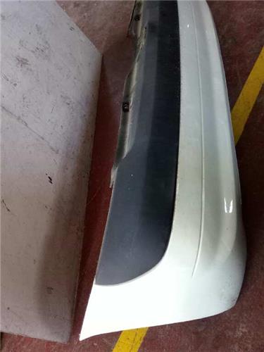 Paragolpes Trasero Renault CLIO II FASE II foto 2