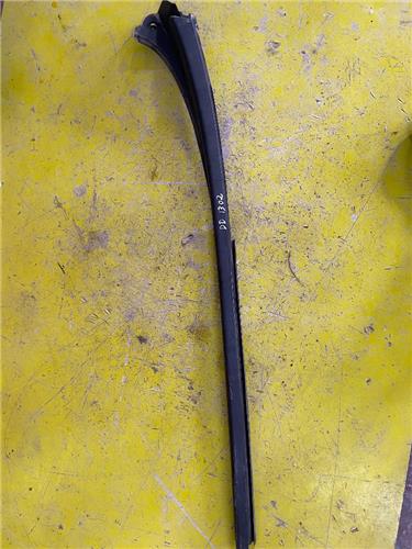 Moldura Paragolpes Delantero