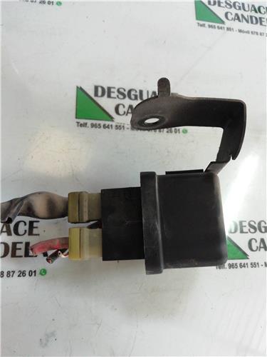 Caja Precalentamiento Nissan Almera Tino (V10M)(05.2000->) foto 4