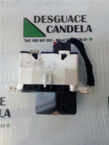 Interruptor Luces Emergencia Ford FOCUS TURNIER