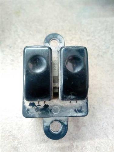 MANDO ELEVALUNAS DELANTERO IZQUIERDO Hyundai Atos Prime (MX)(2000->) foto 2