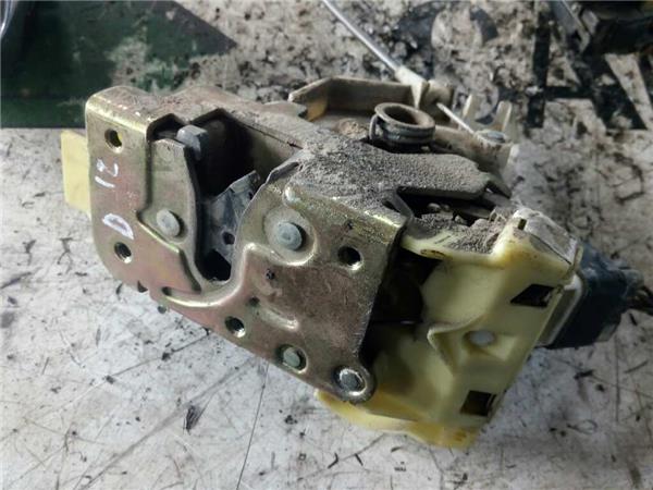 Cerradura Puerta Trasera Izquierda Ford FOCUS BERLINA