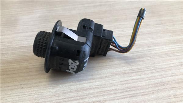 Mando Retrovisor Electrico Ford Focus Berlina (CAK)(1998->) foto 4