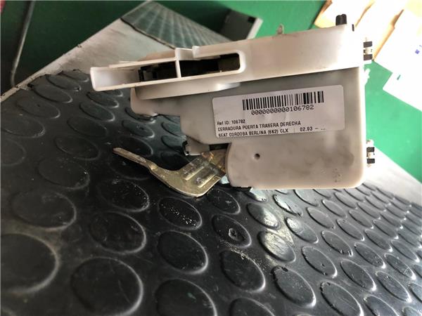 Cerradura Puerta Trasera Derecha Seat Cordoba Berlina (6K2)(11.1993->)