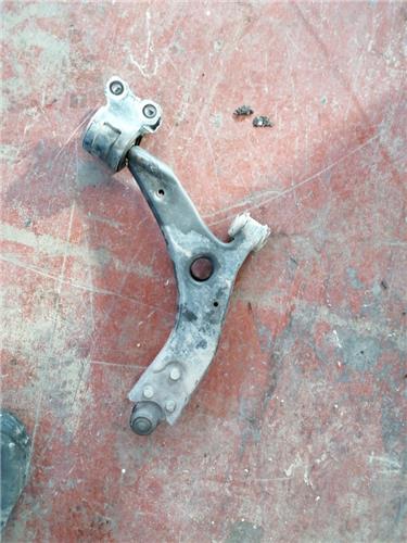 Brazo Inferior Delantero Izquierdo Ford Focus Berlina (CAP)(08.2004->) foto 2