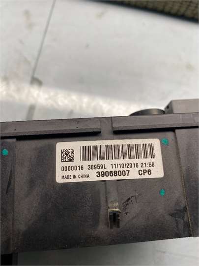 Caja Fusibles/Rele Opel Corsa E (2014->) foto 2