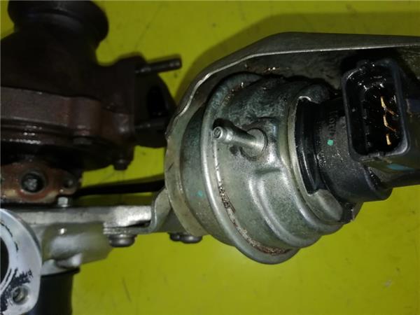 Turbo Opel Insignia Berlina (2008->) foto 2