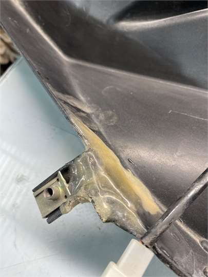 Embellecedor Exterior Puerta Trasera Izquierda YAMAHA YZF-R 125 foto 5