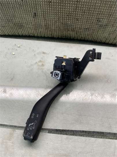 Mando Multifuncion Skoda Octavia Combi (1Z5)(2008->)