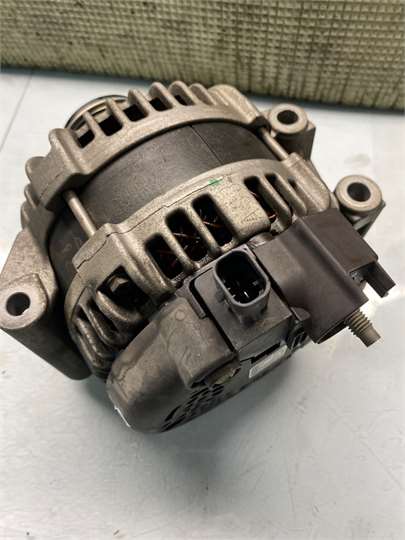 Alternador Opel Corsa E (2014->) foto 4