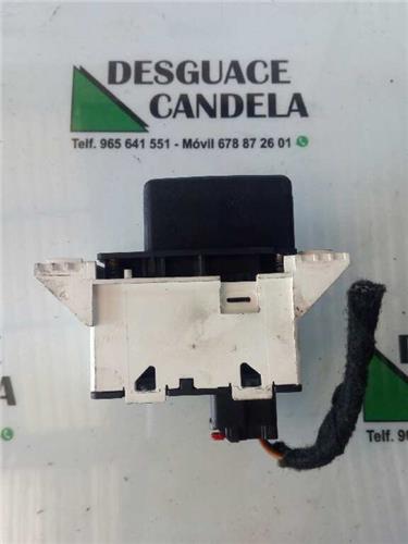 Interruptor Luces Emergencia Ford FOCUS TURNIER foto 4