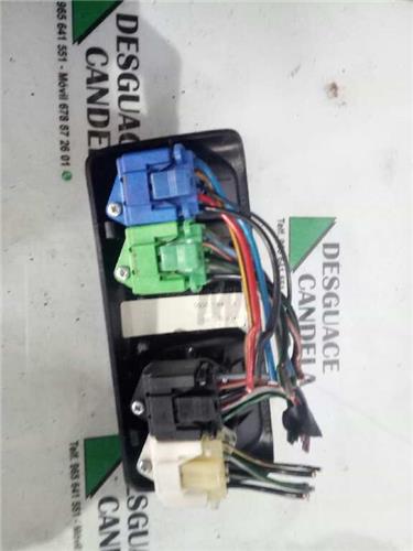 MANDO ELEVALUNAS DELANTERO DERECHO MG ROVER SERIE 25 foto 3