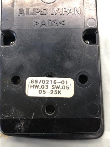 MANDO ELEVALUNAS DELANTERO IZQUIERDO BMW Serie 1 Berlina (E81/E87)(2004->) foto 4