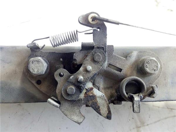 Cerradura Capo Peugeot 106 (S2)(04.1996->)