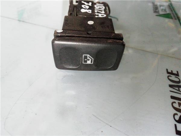 MANDO ELEVALUNAS DELANTERO IZQUIERDO Seat Ibiza (6K1)(1993->) foto 5