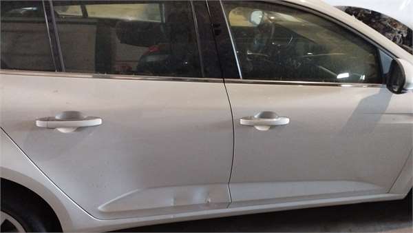 Puerta Trasera Derecha Renault Megane IV Sport Tourer (06.2016->)