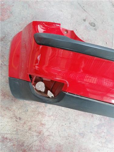 Paragolpes Trasero Ford FOCUS LIM. foto 3