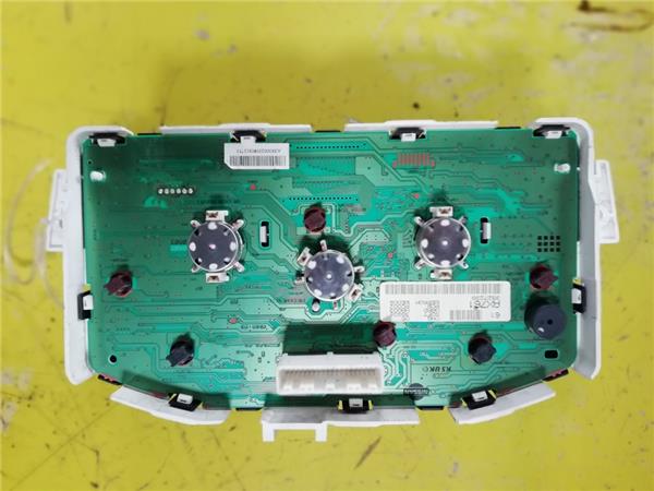 Cuadro Instrumentos Nissan Micra (K12E)(11.2002->) foto 3