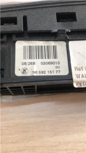 Interruptor Luces Emergencia Peugeot 308 (2007->) foto 3