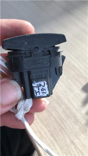 MANDO ELEVALUNAS TRASERO IZQUIERDO Ford Mondeo Berlina (GE)(2000->) foto 5