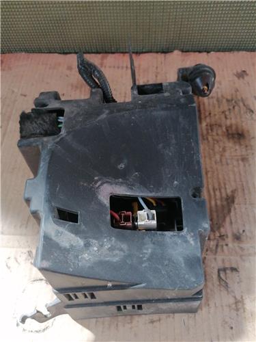 Caja Reles Peugeot 406 Break (S1/S2)(01.1997->) foto 2