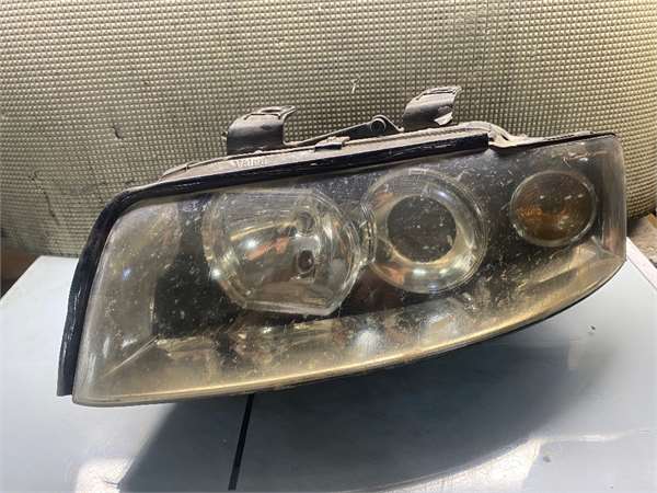 Faro Delantero Izquierdo Audi A4 Berlina (8E)(12.2001->)