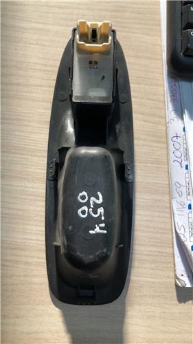 MANDO ELEVALUNAS DELANTERO DERECHO Hyundai Accent (LC)(2000->) foto 5