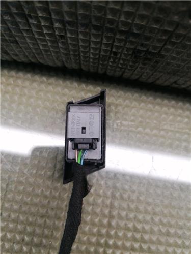 MANDO ELEVALUNAS DELANTERO DERECHO Seat Ibiza (6L1)(04.2002->) foto 2