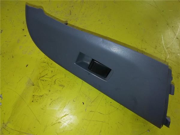mando elevalunas delantero derecho nissan alm