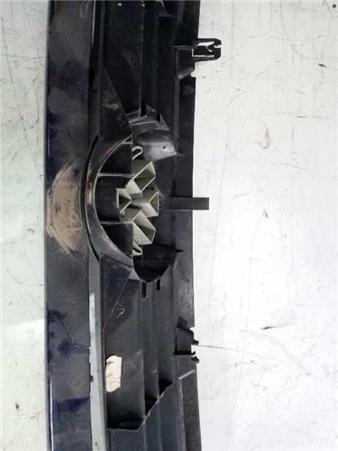 Rejilla Capo Volkswagen Polo III (6N1)(09.1994->) foto 4