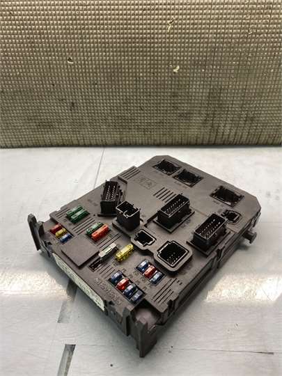 Caja Fusibles/Rele Citroen Xsara Picasso (1999->)