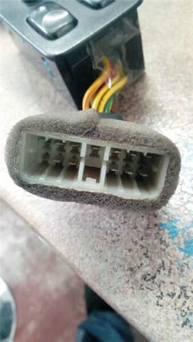 Botonera Puerta Delantera Izquierda Hyundai LANTRA foto 2