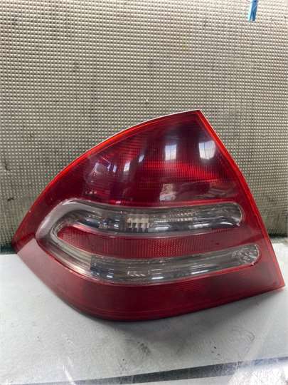 Piloto Trasero Izquierdo Mercedes-Benz Clase C (BM 203) Berlina (02.2000->)