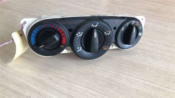 Mandos Calefaccion / Aire Acondicionado Ford FOCUS TURNIER