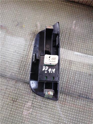 MANDO ELEVALUNAS DELANTERO DERECHO Hyundai Coupe (GK)(2002->) foto 2