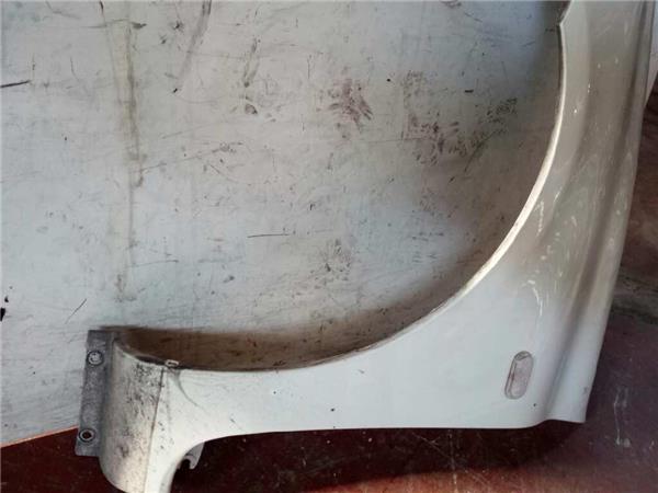 Aleta Delantera Izquierda Renault CLIO II FASE II foto 3