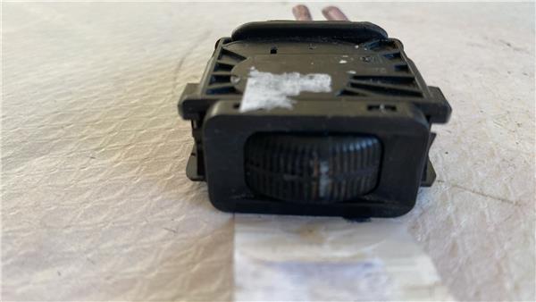 Interruptor Regulacion Altura Faros Mercedes-Benz Clase C (BM 202) Berlina (04.1993->) foto 3