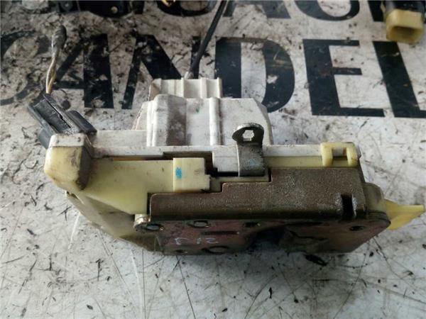 Cerradura Puerta Delantera Izquierda Ford FOCUS BERLINA foto 2