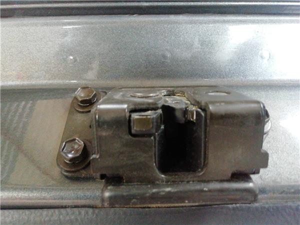 Cerradura Porton Toyota COROLLA foto 2